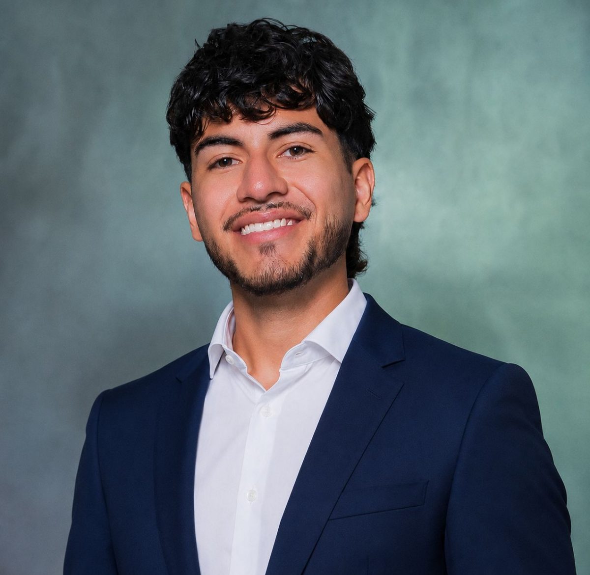 Headshot Luis Rendon-Orozco